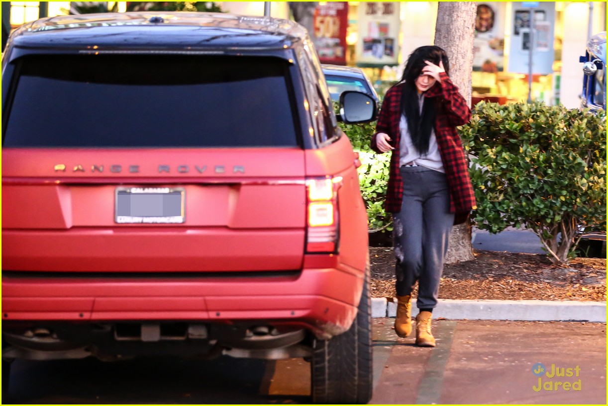 full-sized-photo-of-kylie-jenner-homeschool-drop-out-03-did-kylie