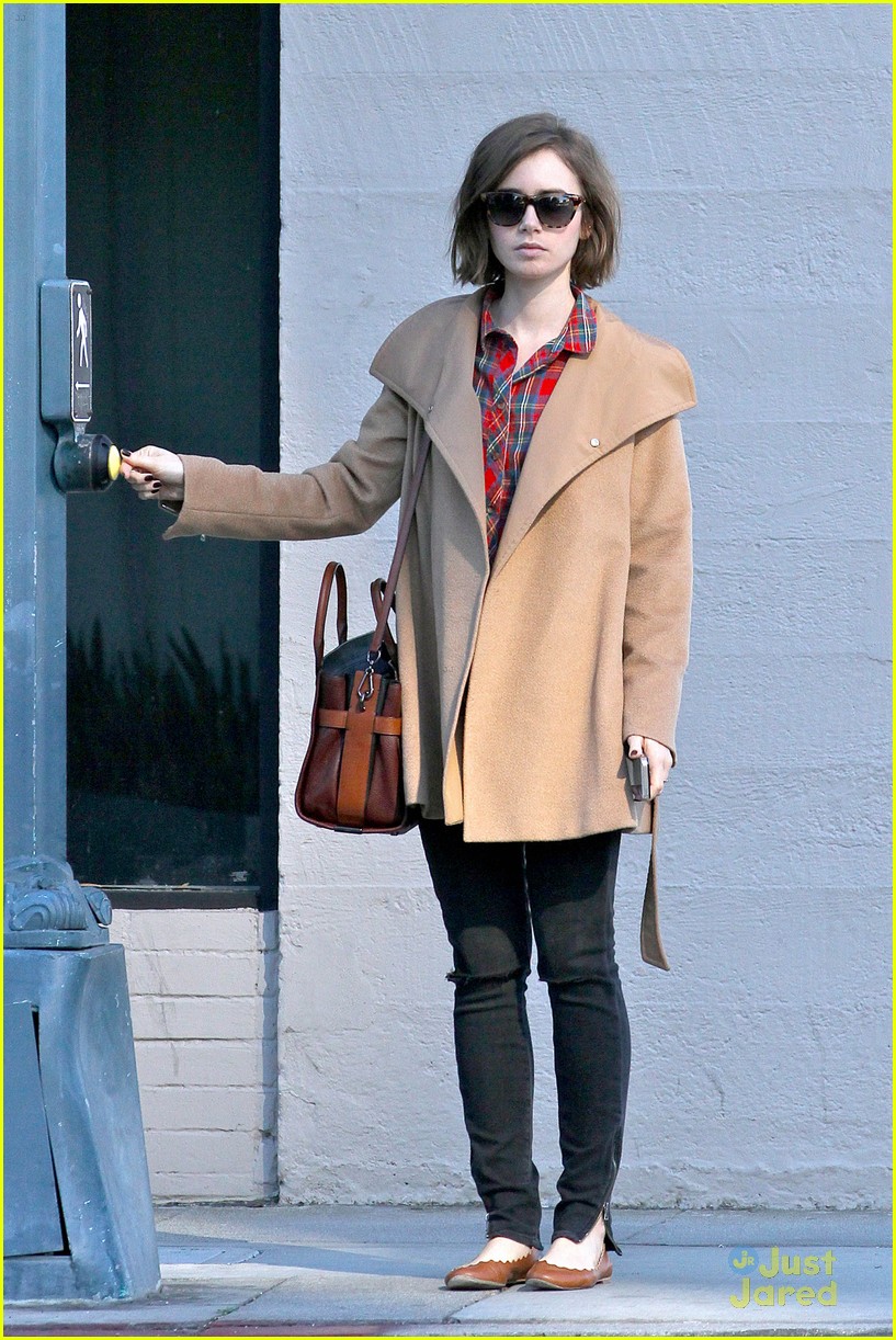 Lily Collins Runs Errands After Promoting 'Love Rosie' With Sam Claflin ...