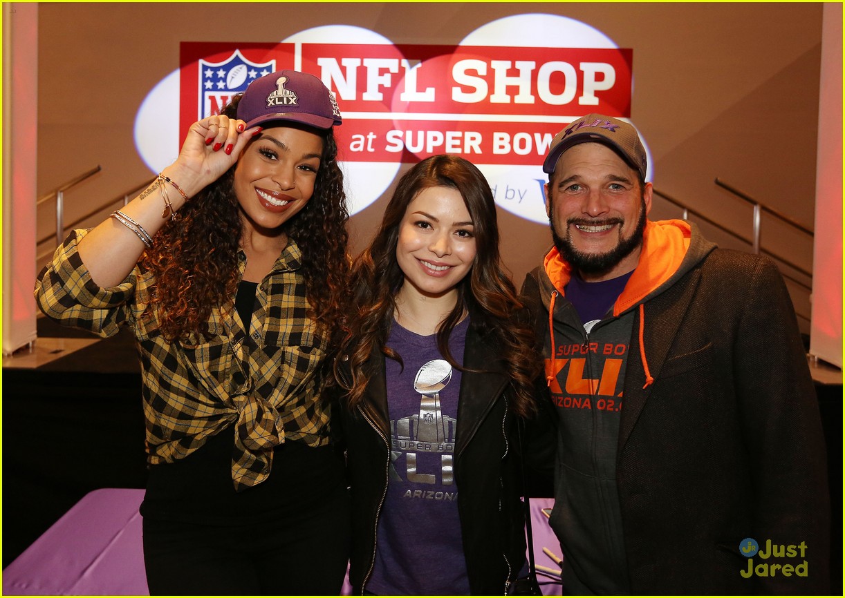 Miranda Cosgrove & Jordin Sparks Kick Off SuperBowl Festivities at NFL Shop  Grand Opening: Photo 767204, Jordin Sparks, Miranda Cosgrove Pictures