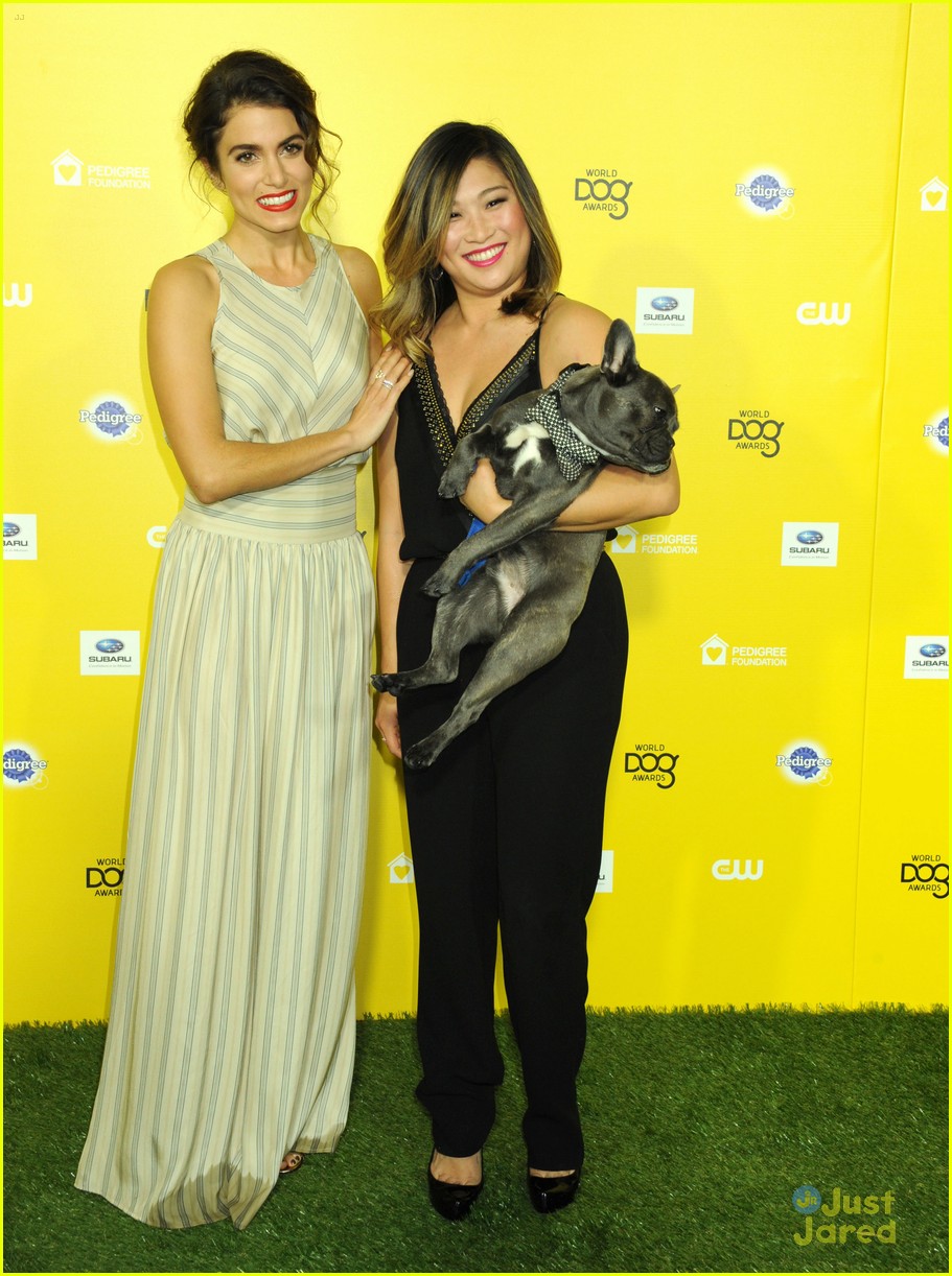 Nikki Reed Kisses Jenna Ushkowitz's Dog Bear at World Dog Awards