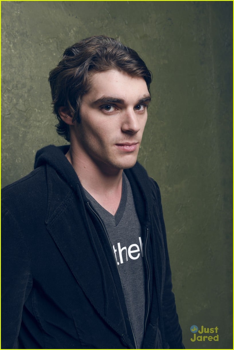 RJ Mitte Speaks With Shriner&rsquo;s Hospitals At Sundance 2015 Panel | Photo