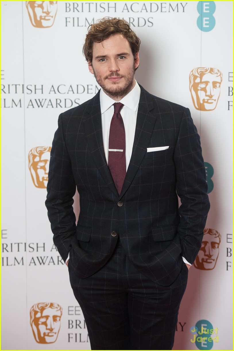 Sam Claflin Announces Bafta 2015 Nominations With Stephen Fry Photo