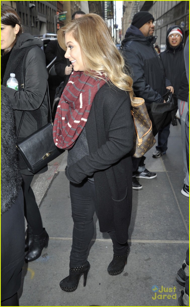 Shawn johnson bundles up in new york city after being fired from