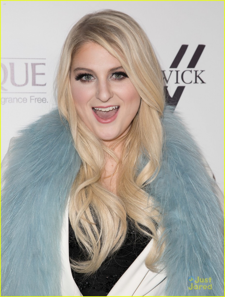 Meghan Trainor Says She Isnt Dating Nick Jonas Assistant Photo 763172 Photo Gallery Just