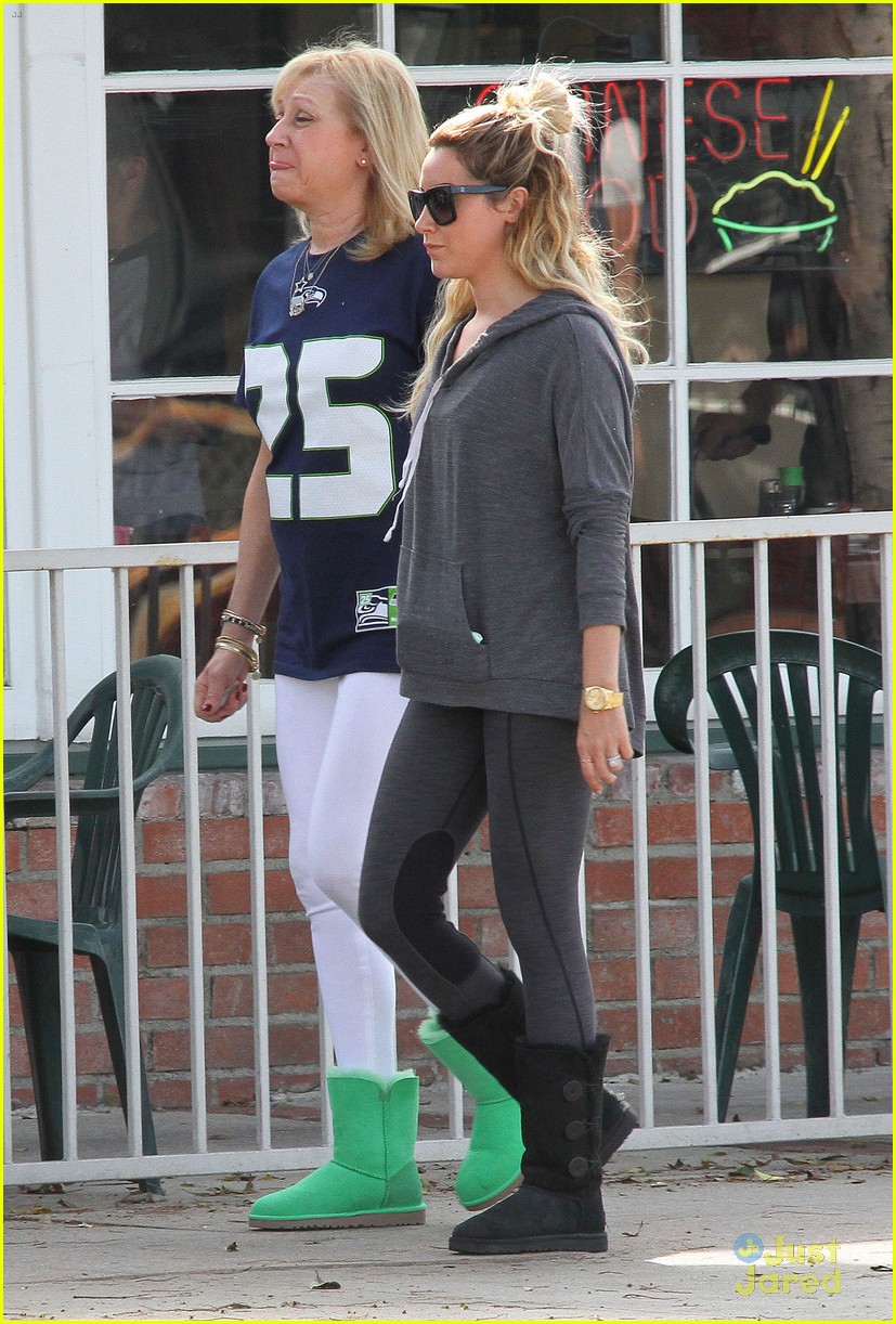 Ashley Tisdale Was Inspired By The Always Likeagirl Super Bowl Commercial Photo 770055 Ashley Tisdale Pictures Just Jared Jr