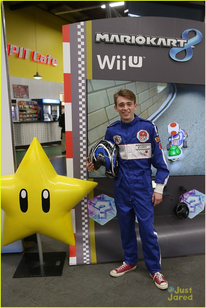 Dylan Riley Snyder Celebrates His 18th Birthday With Nintendo & K1