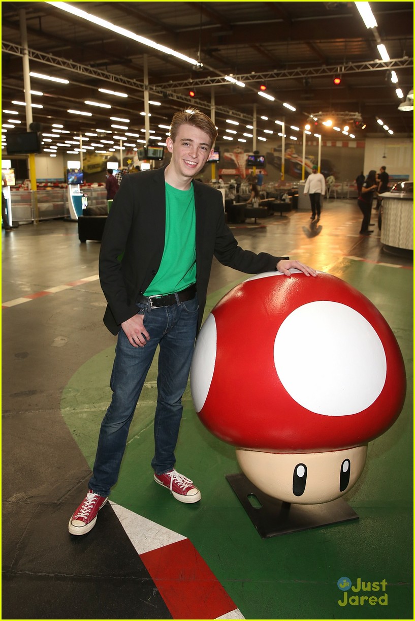 Dylan Riley Snyder Celebrates His 18th Birthday With Nintendo & K1