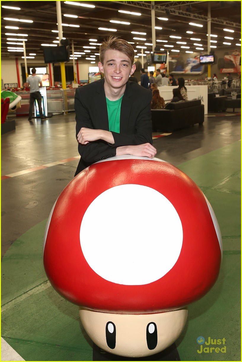 Dylan Riley Snyder Celebrates His 18th Birthday With Nintendo & K1