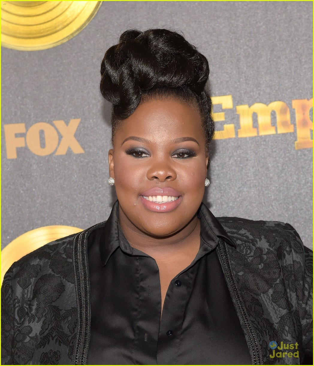 Dylan O'Brien, Becky G & More Celebs React to Katy Perry's Super Bowl