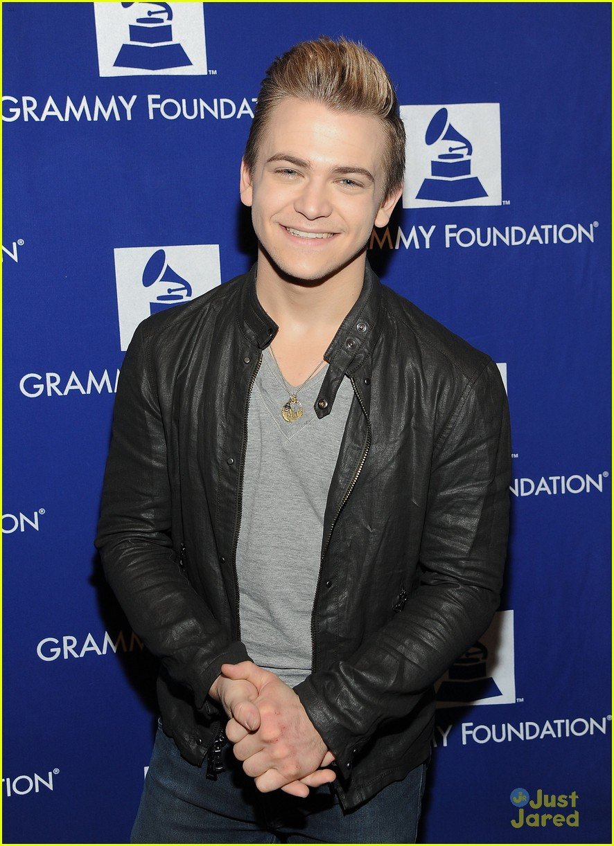 JJJ Valentine's Day: What Does Hunter Hayes Have Planned with Libby ...