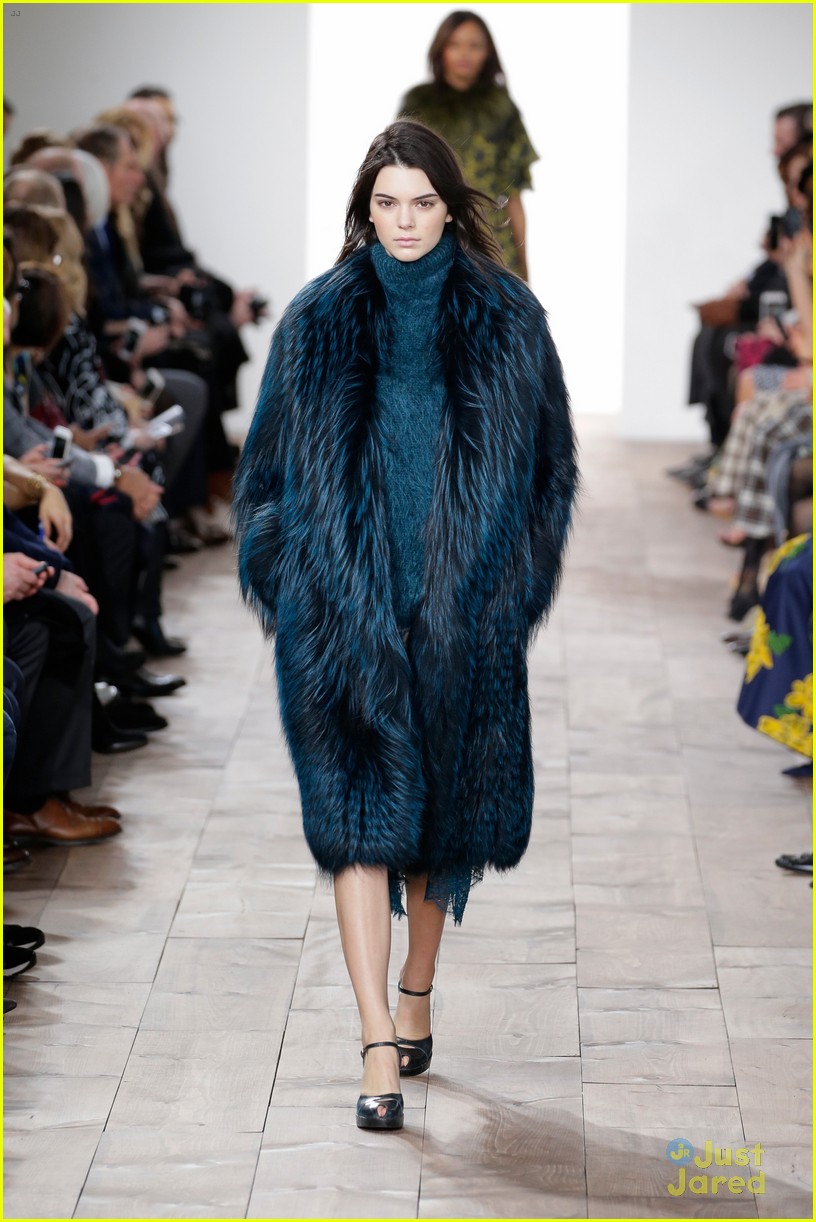 Full Sized Photo of kendall jenner gigi hadid michael kors fashion show