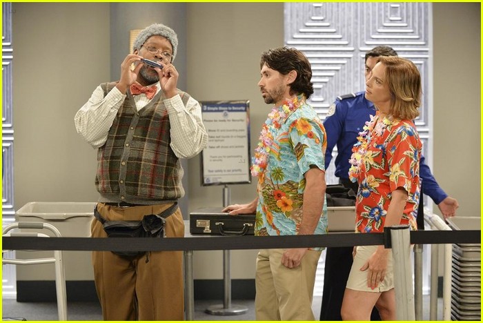 Judy Schools Her New Friend In A Game Of Checkers On K C Undercover Photo K C Undercover Kamil Mcfadden Trinitee Stokes Zendaya Pictures Just Jared Jr