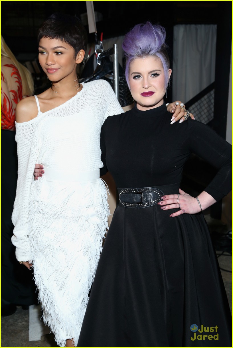 Zendaya Gets Kelly Osbournes Support In Fashion Police Racism Controversy Photo 779373 