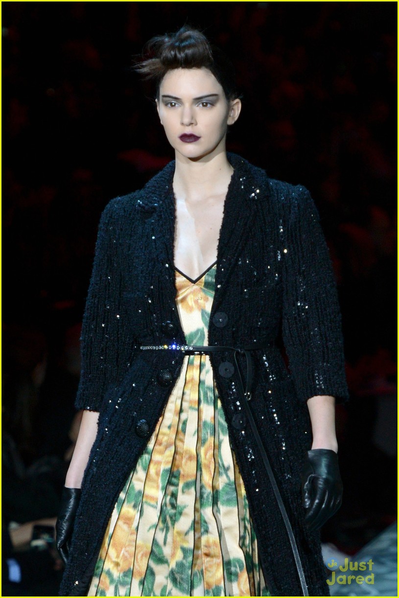 kendall jenner marc jacobs fashion show 03