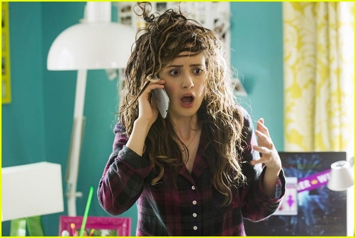 watch-laura-marano-s-hair-go-from-gorgeous-to-grimy-in-new-bad-hair