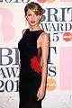 taylor swift brit awards 2015 red carpet 02