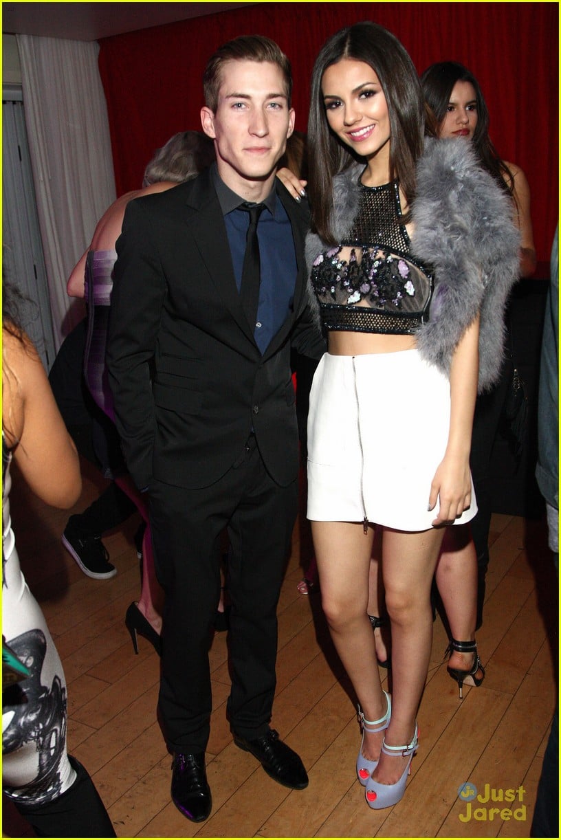 Victoria Justice & Keke Palmer Are Hot Hot Hot at the Grammy 2015 After