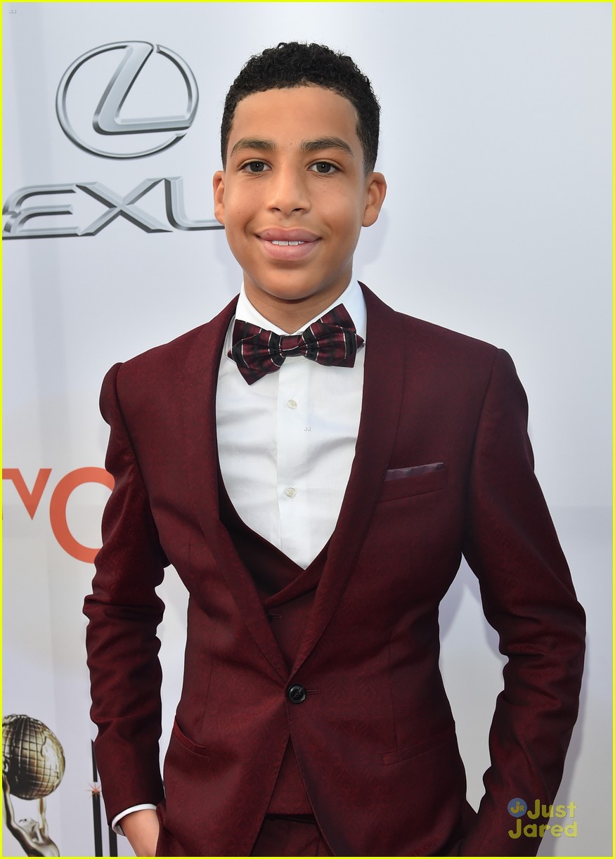 Black-ish's Yara Shahidi & Marcus Scribner Are Keeping Bowties Cool at ...