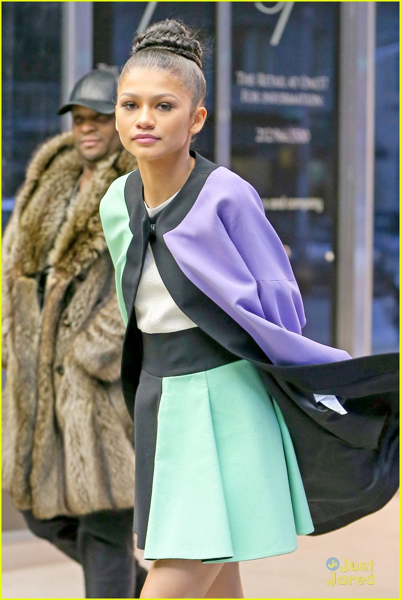 Zendaya Causes A 'Scandal' Before Leaving New York Fashion Week | Photo
