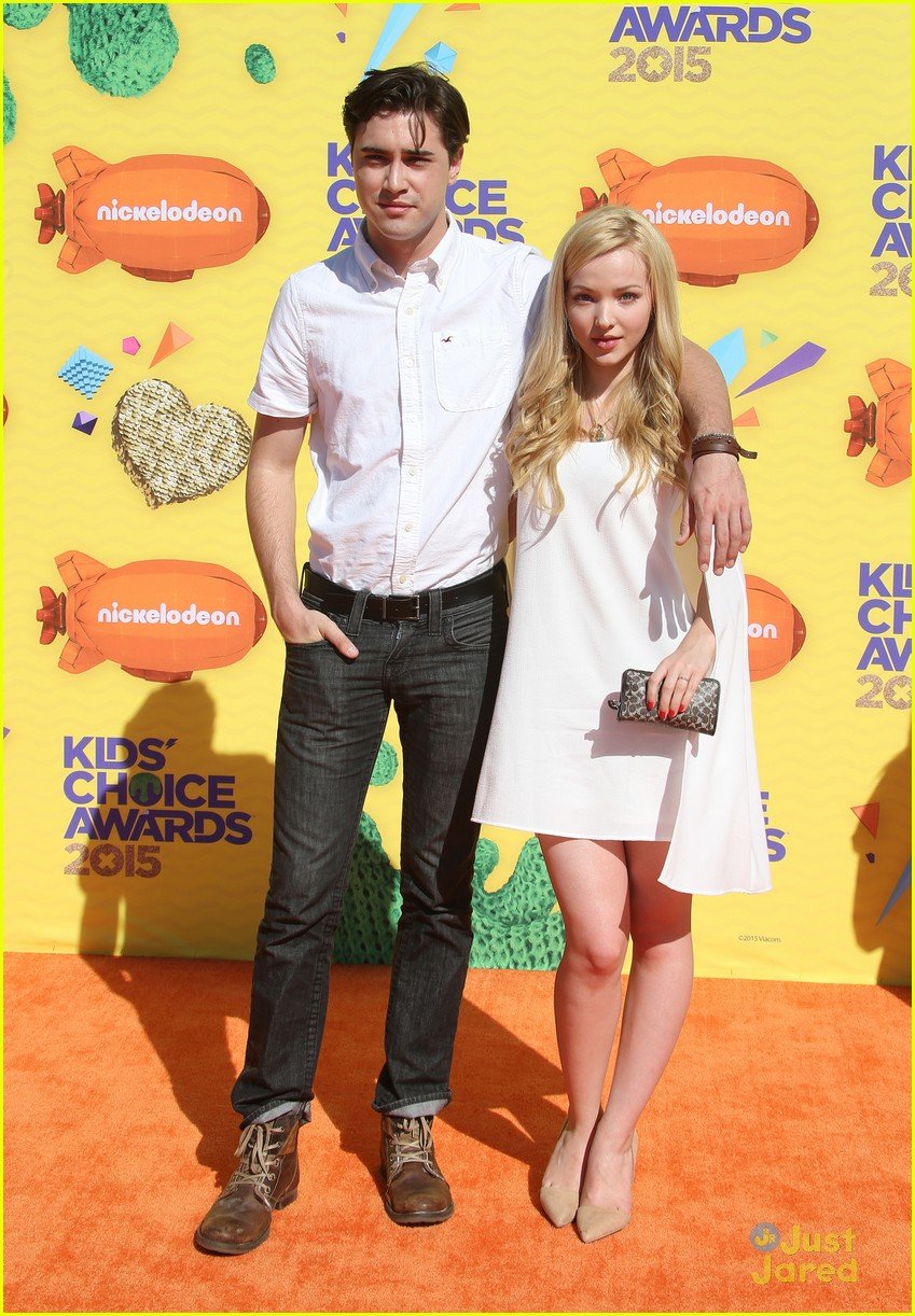 Full Sized Photo of dove cameron ryan mccartan joey bragg audrey whitby ...