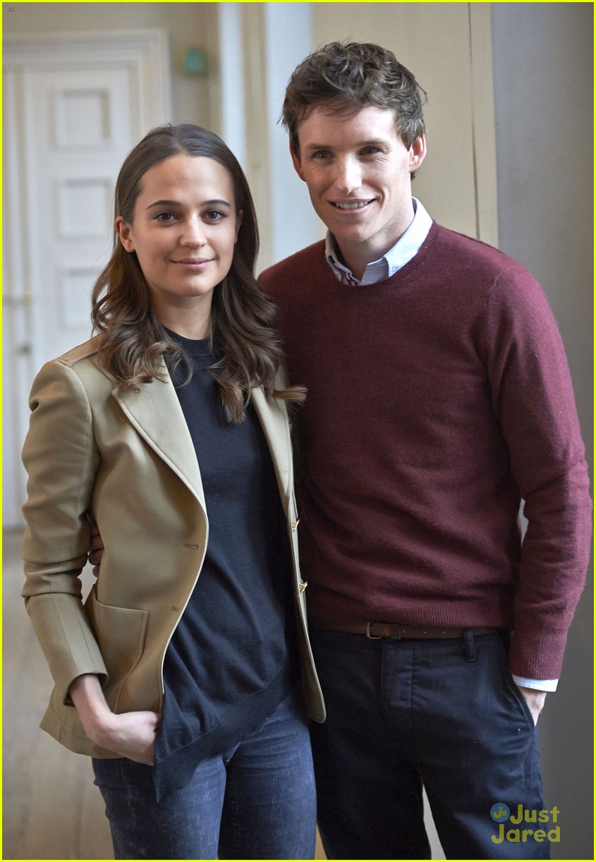 eddie redmayne danish girl denmark photo call 04