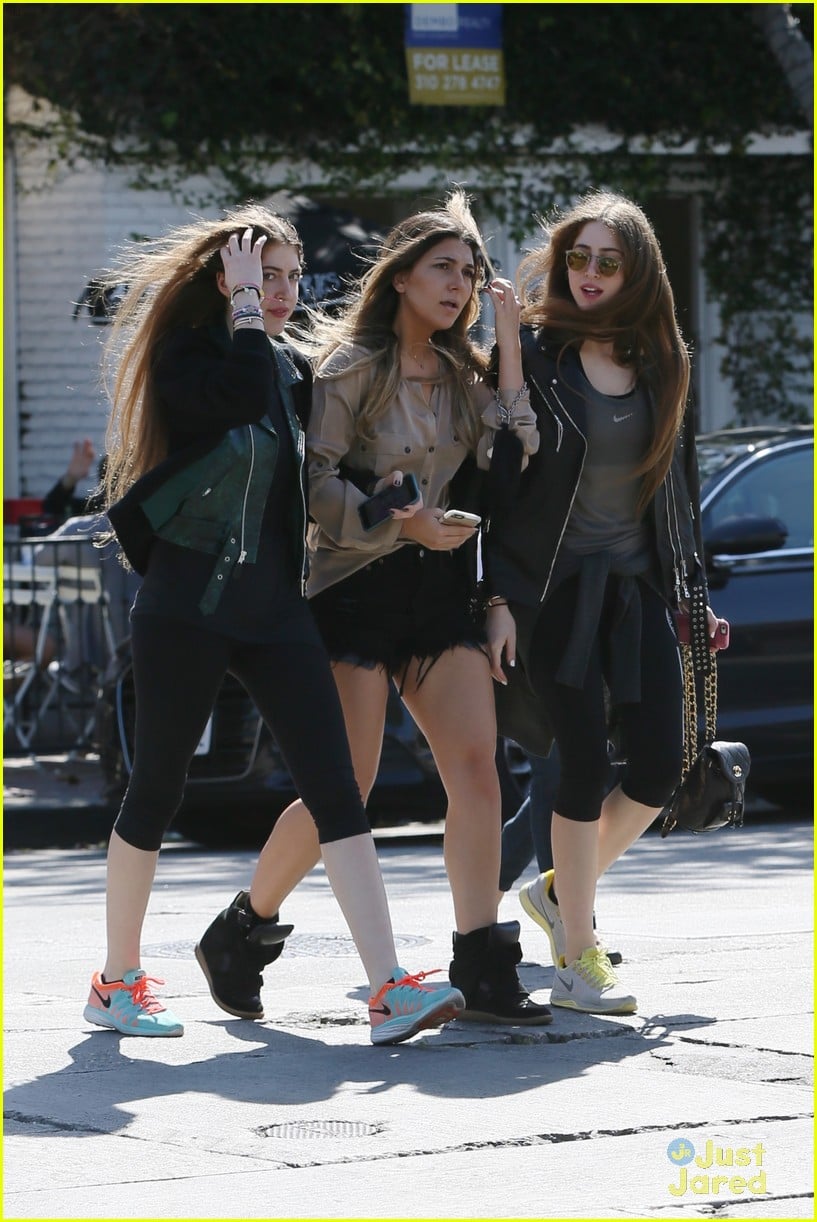 este haim birthday taylor swift 04