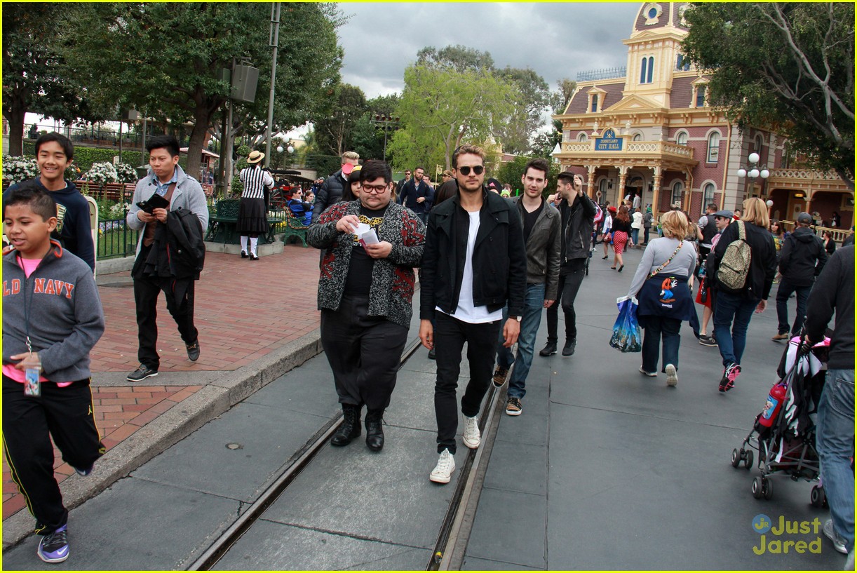 Victoria Justice Takes Disneyland By Storm With the 'Eye Candy' Cast