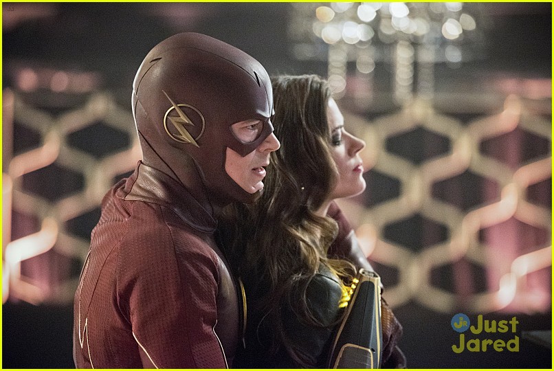 Full Sized Photo of peyton list the flash rogue time stills 19 Peyton List Makes Her Debut on Full Sized Photo of peyton list the flash rogue time stills 19 Peyton List Makes Her Debut on