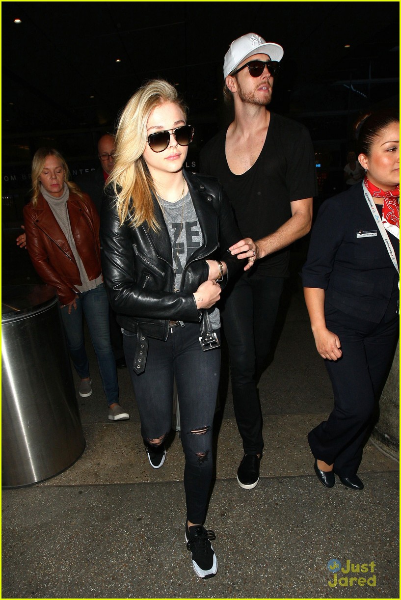 Selena Gomez & Chloe Moretz Rock Stylish Sunglasses For LAX