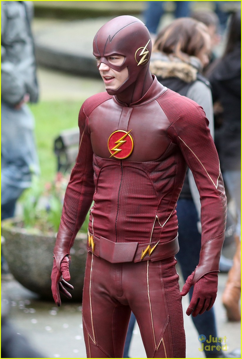 Grant Gustin Shows Off Playful Side On The Flash Set Photo 790708 Photo Gallery Just