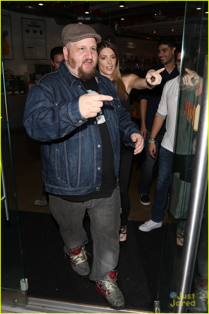 ashley greene super sweet toy drive stephen bday 24
