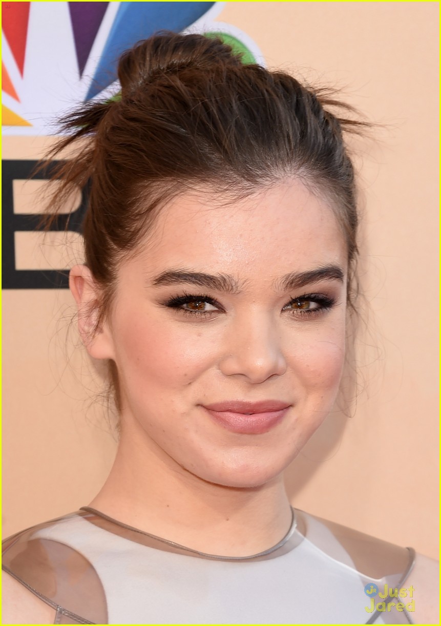 Pitch Perfect 2 Ladies Glam Up For Iheartradio Music Awards 2015 Photo 793501 Photo 1723