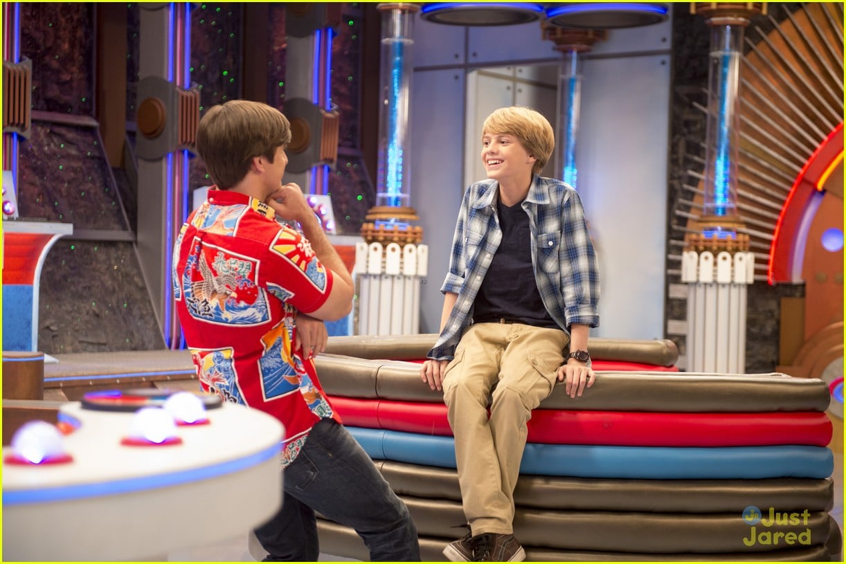 Jace Norman Takes JJJ BehindtheScenes of 'Henry Danger'! Exclusive