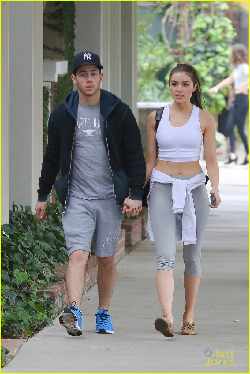 Nick Jonas & Olivia Culpo Hold Hands For Coffee Date Photo 785319
