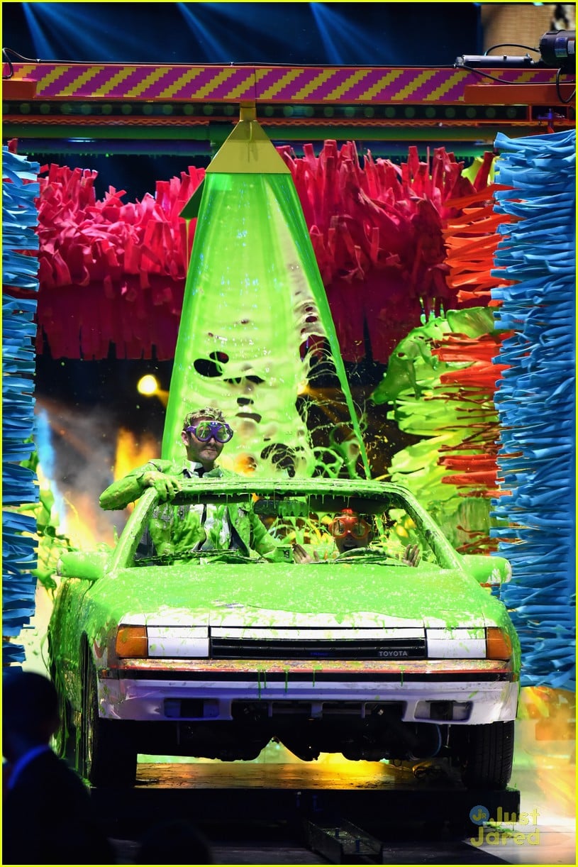 Full Sized Photo of kcas slime car wash pics video 09 Watch Kira