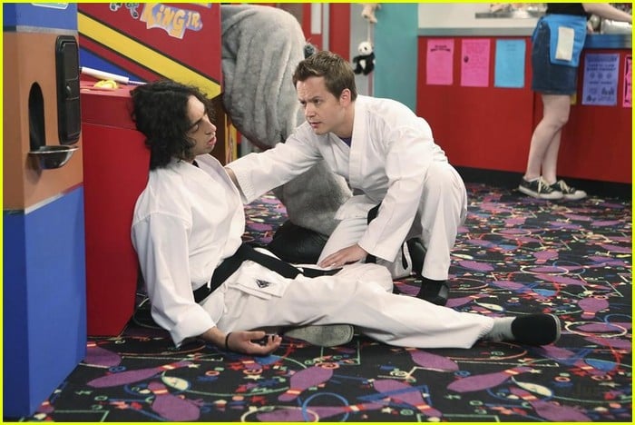 Kickin It You Don T Know Jack Kim Crawford Returns To 'Kickin' It' Tonight! See The Pics! | Photo