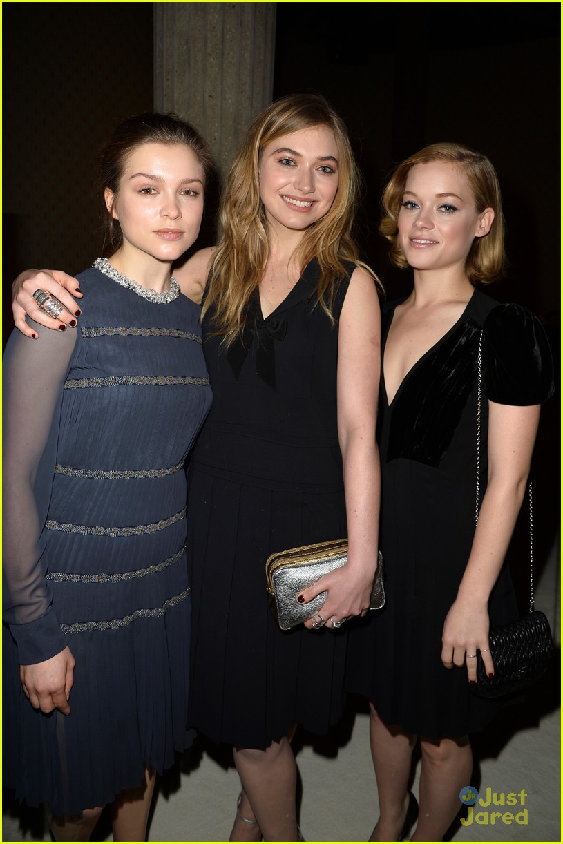 Full Sized Photo of brie larson imogen poots miu miu show 06 | Brie