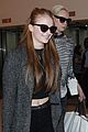maisie williams kimmel stop sophie turner lax arrival 10