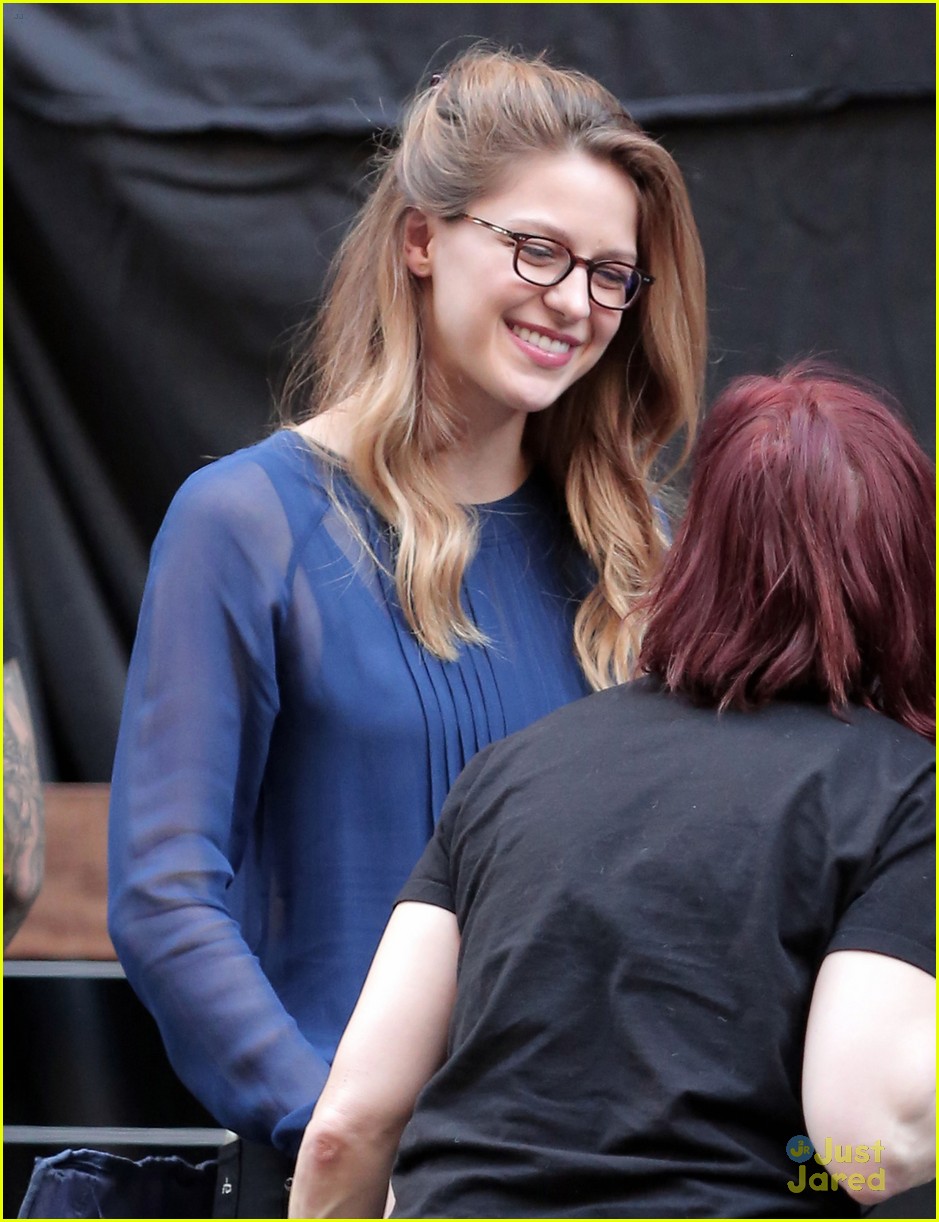 Melissa Benoist Spotted On 'SuperGirl' Set After Suit Reveal | Photo ...