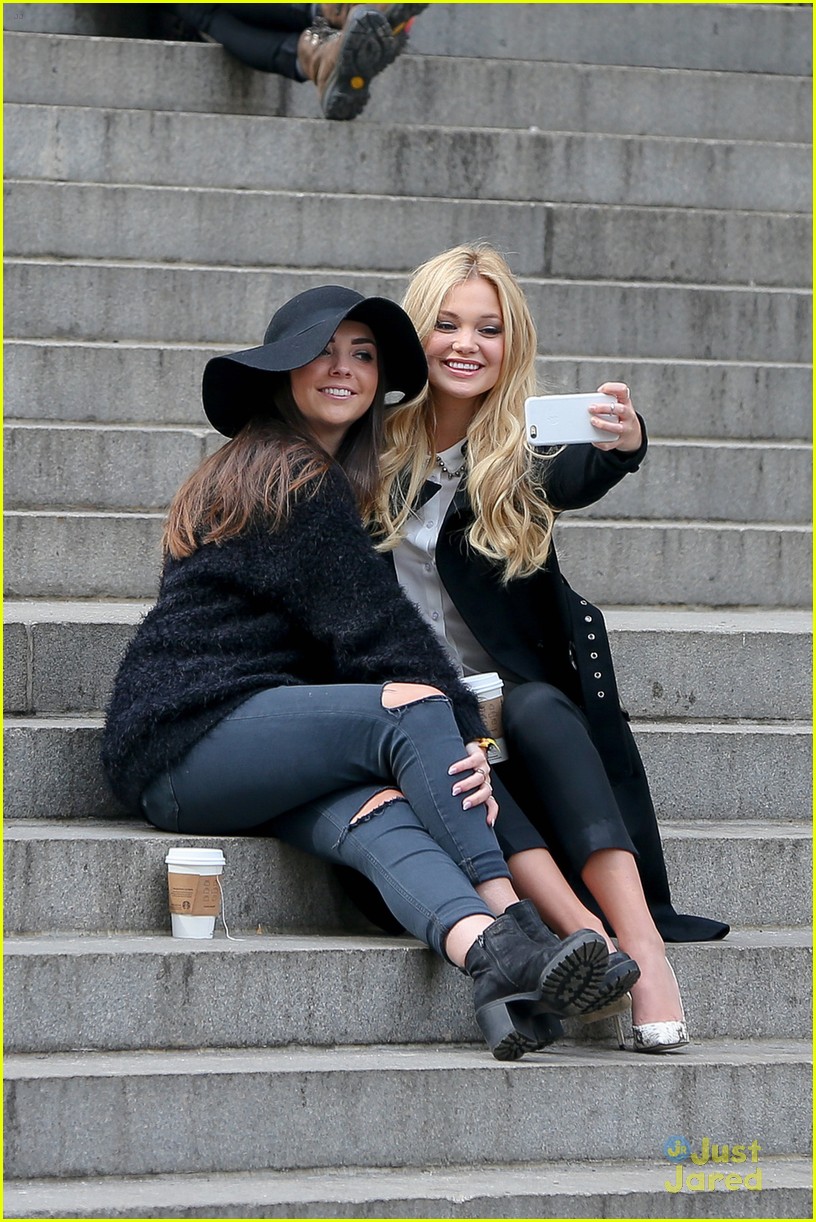 Olivia Holt Spends Time With BFF Natalie In New York City | Photo ...
