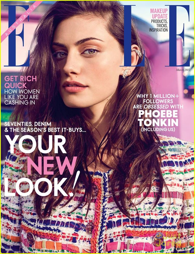 Phoebe Tonkin is Torn About Sharing Her Personal Life Online | Photo