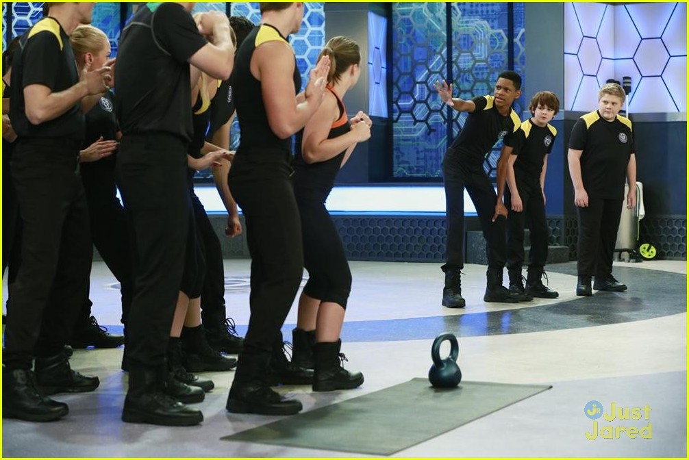 Full Sized Photo of lab rats bionic island exclusives 10 'Lab Rats