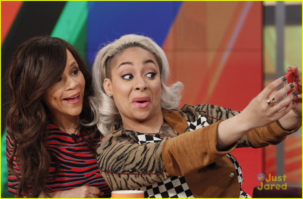 Raven Symone Clarifies Her Im Not African American Comments Photo 789102 Photo Gallery 