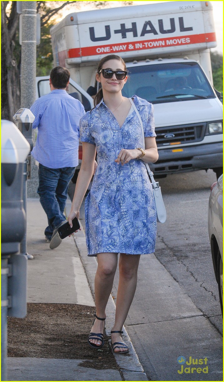 Full Sized Photo Of Emmy Rossum Sends Birthday Wishes To Shameless Co Stars 10 Emmy Rossums 4697