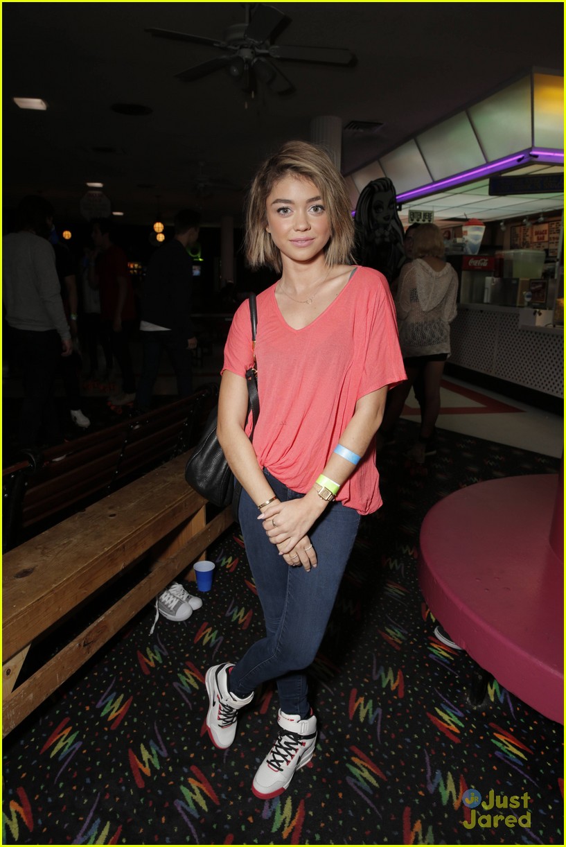 sarah hyland dominic sherwood just jared throwback thursday party 14