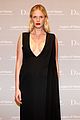 anne v accentuates baby bump at mid winter gala 11
