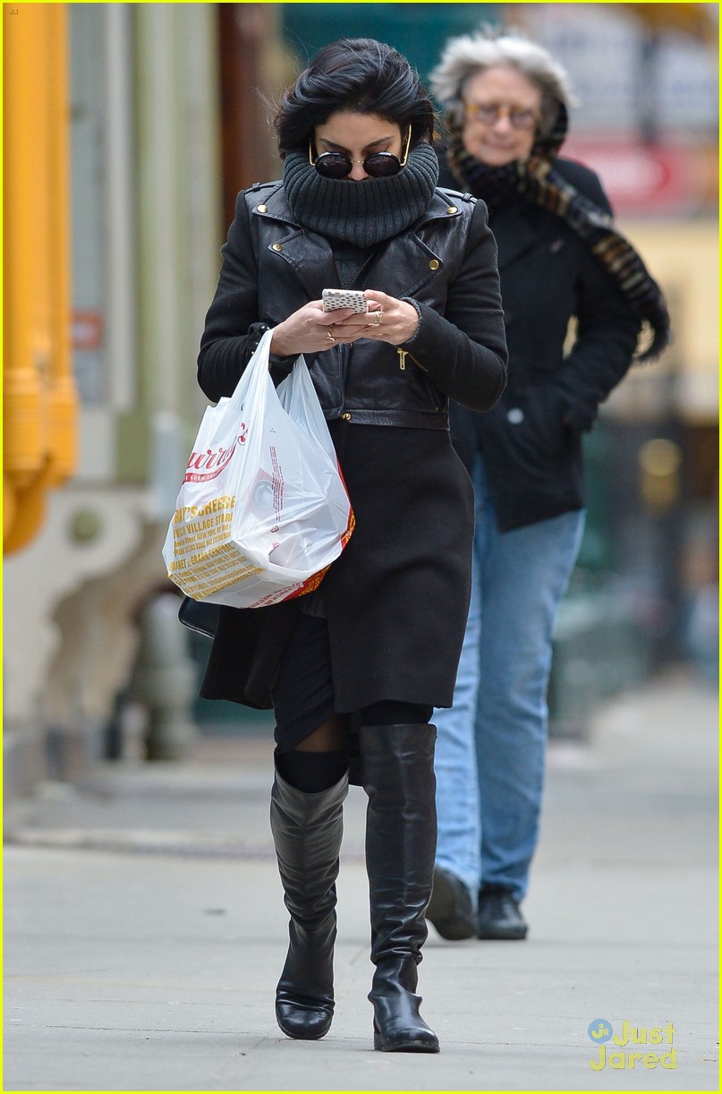 Vanessa Hudgens Says Broadway Was Always on Her Bucket List! | Photo ...