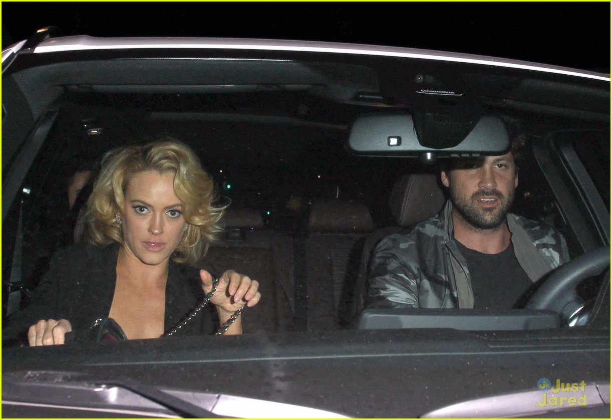 Rumer Willis Gains More Twitter Followers From 'Dancing with the Stars