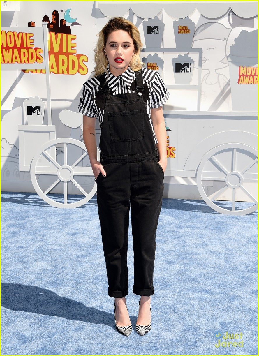 Bea Miller Shares 'Small Hands' Cover Before MTV Movie Awards 2015 ...