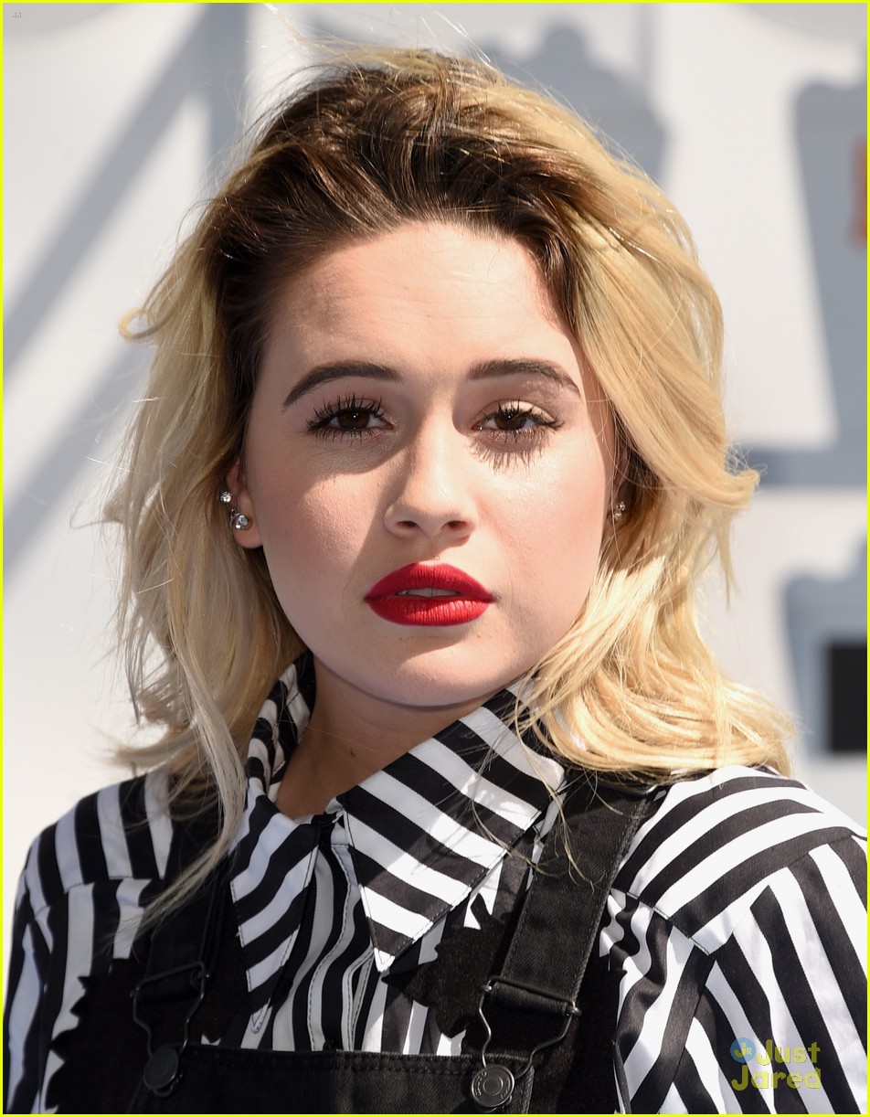 Bea Miller Shares 'Small Hands' Cover Before MTV Movie Awards 2015